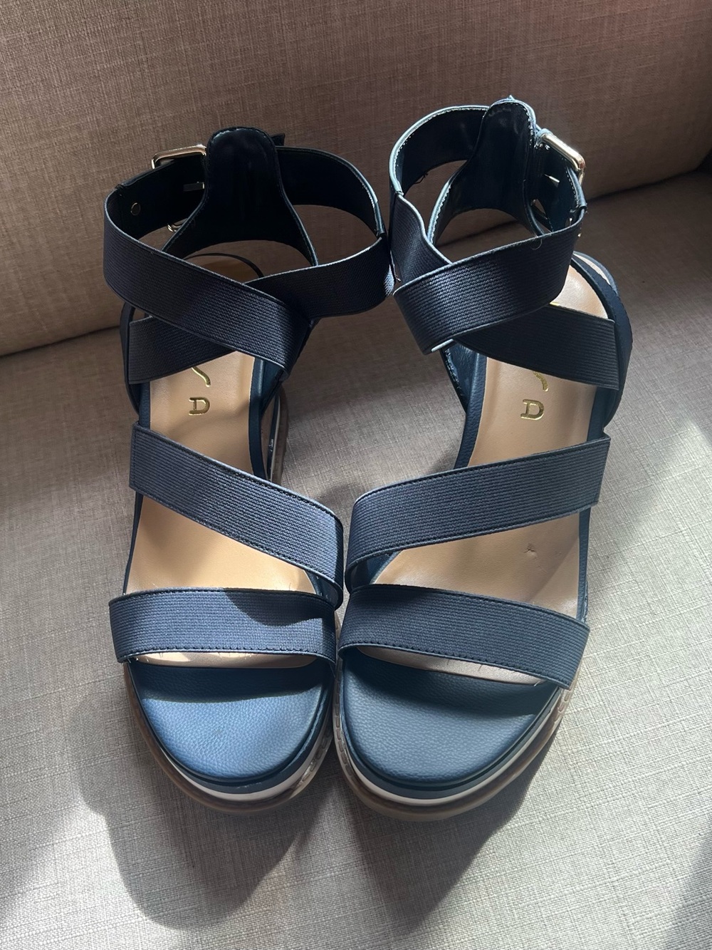 Unisa Blue Crisscross Platform Sandals size 9/2